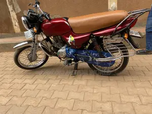 Bajaj CT 125X 2023 Red