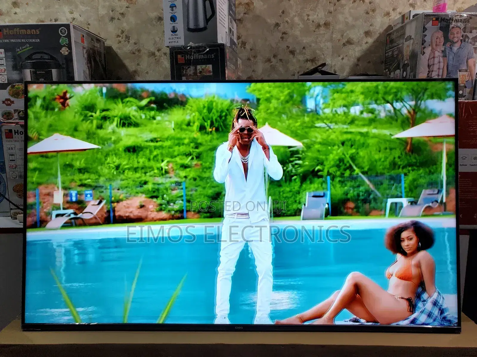 Chiq 65-Inch Uhd Smart TVS