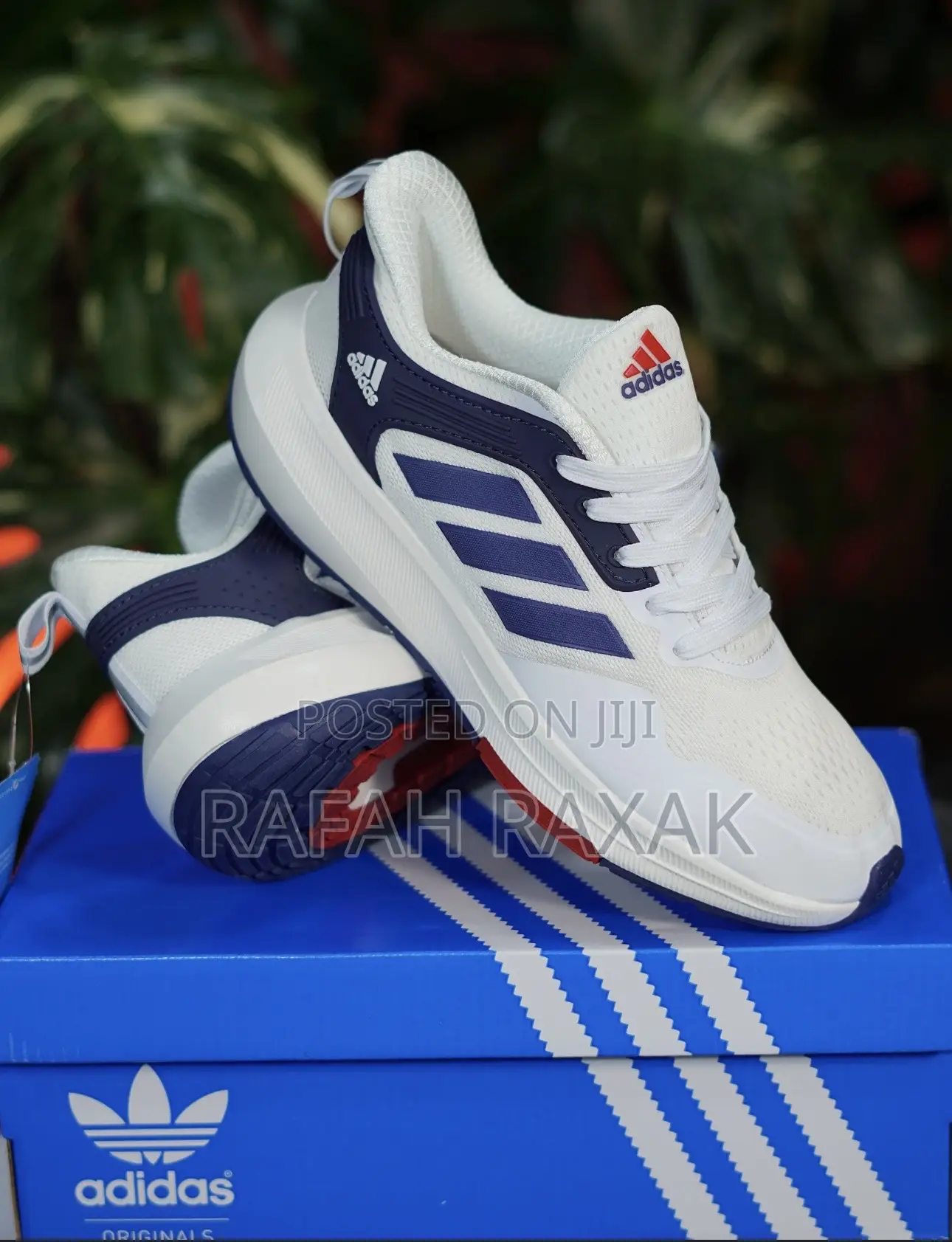 New Classic White/Blue Adidas Racer 25 Bounce Trainer Sneakers