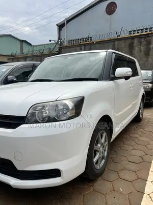 Toyota Corolla Rumion 2010 White