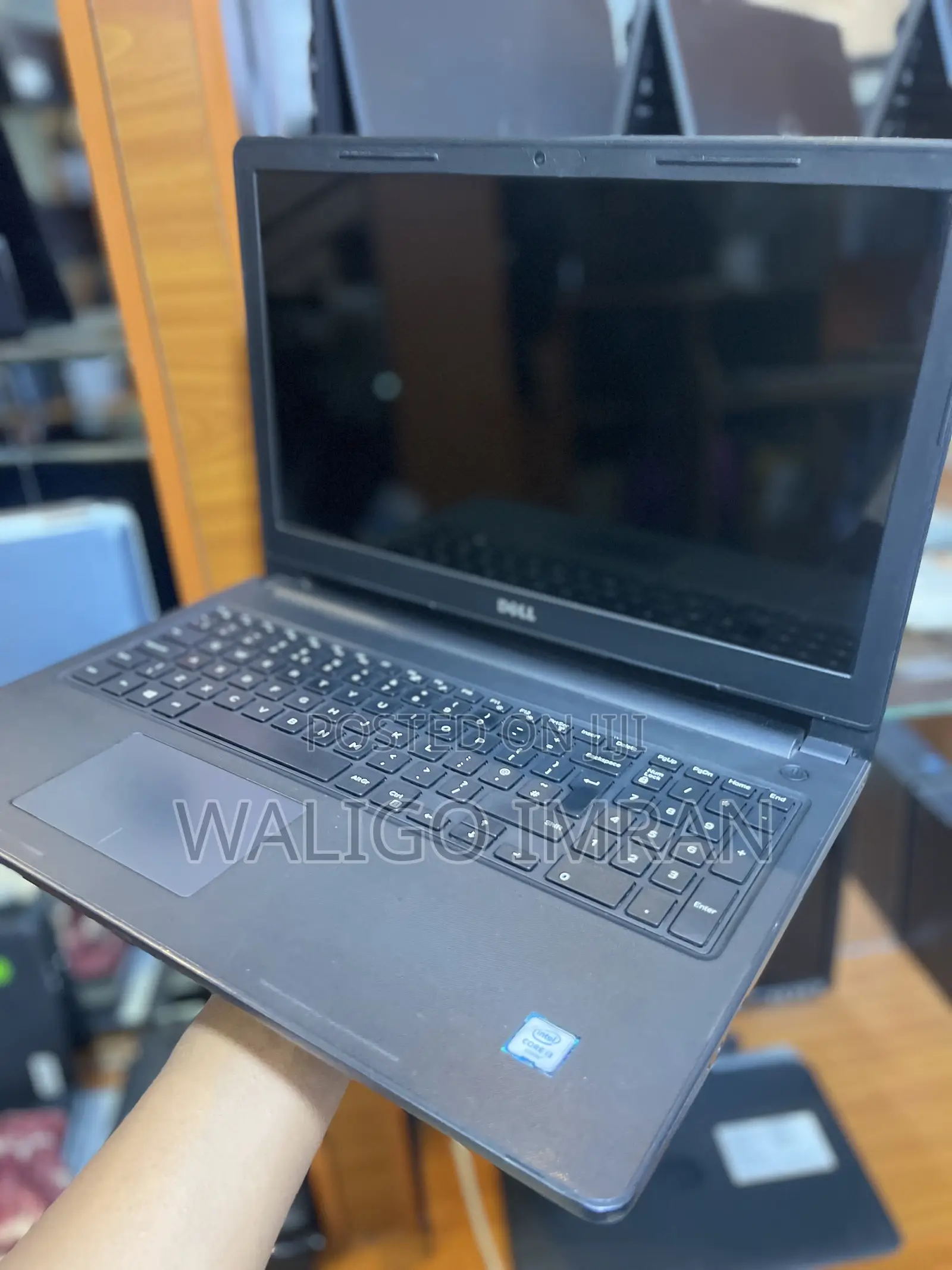 Laptop Dell Inspiron 15 3567 4GB Intel Core i3 HDD 500GB