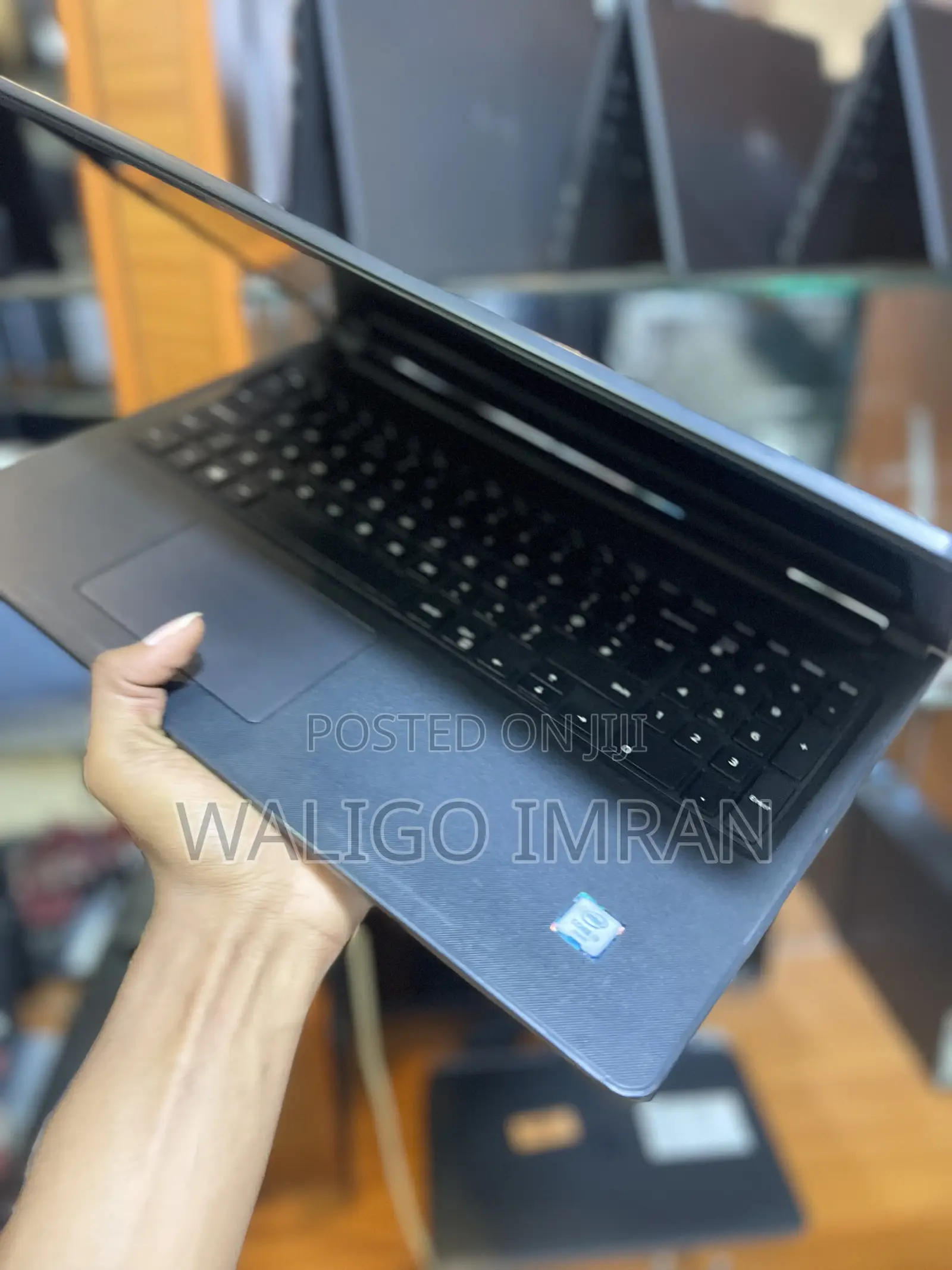 Laptop Dell Inspiron 15 3567 4GB Intel Core i3 HDD 500GB