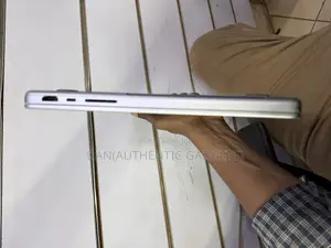 Laptop Apple MacBook Pro 2021 M1 16GB Apple M1 Pro SSD 1T