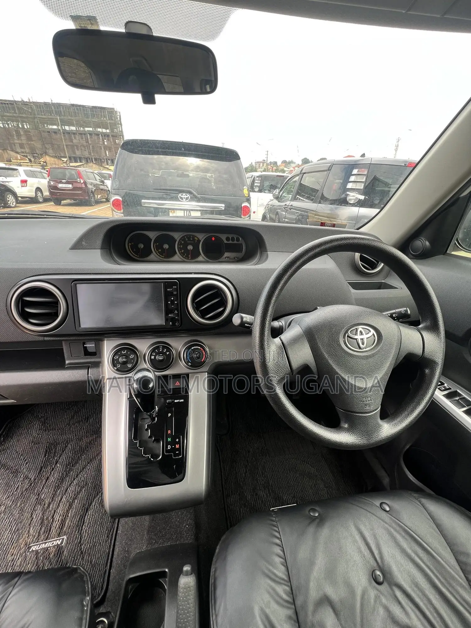 Toyota Corolla Rumion 2010 White