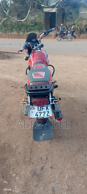 Bajaj Boxer 125 2024 Red