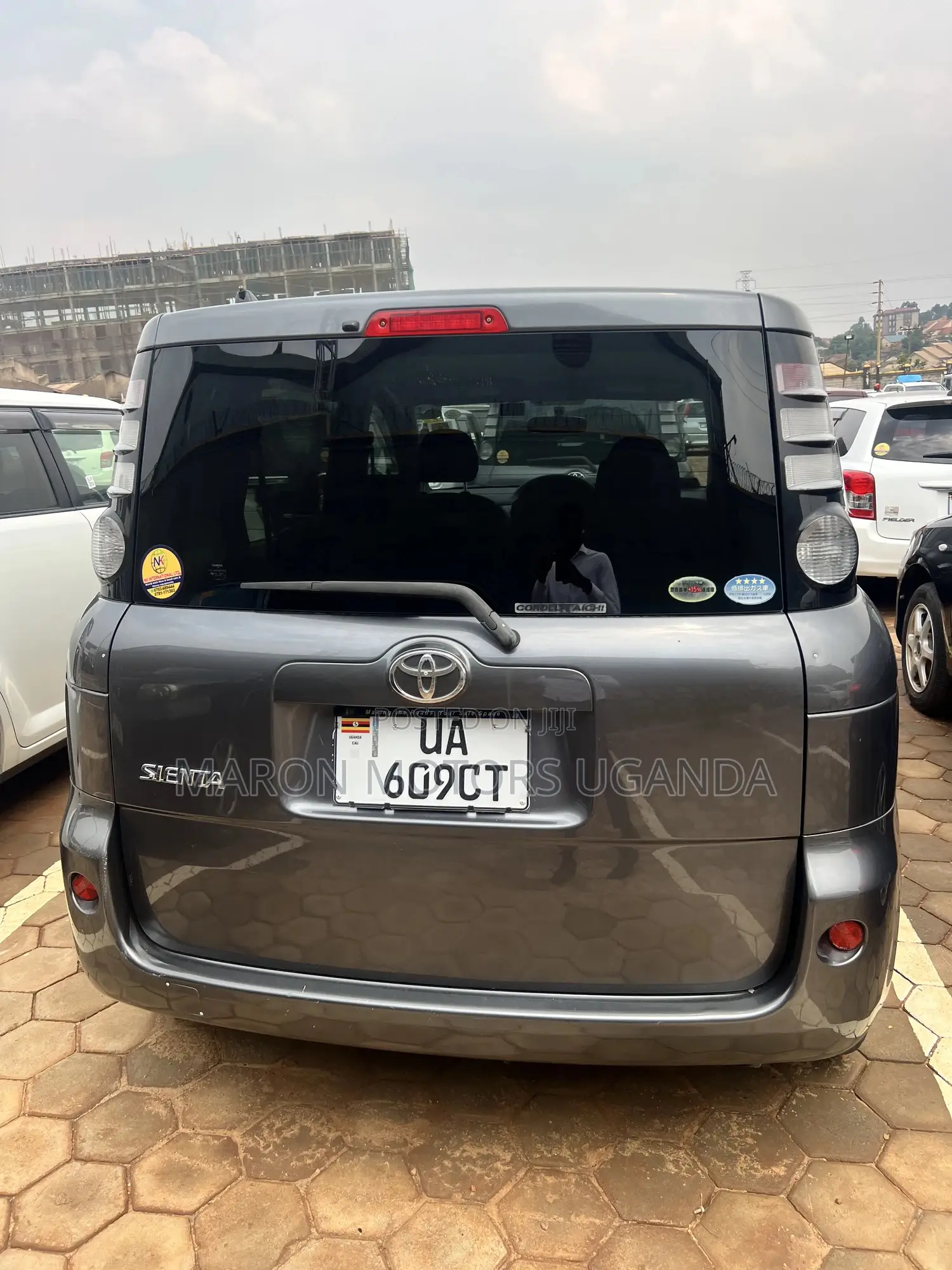 Toyota Sienta 2010 Black