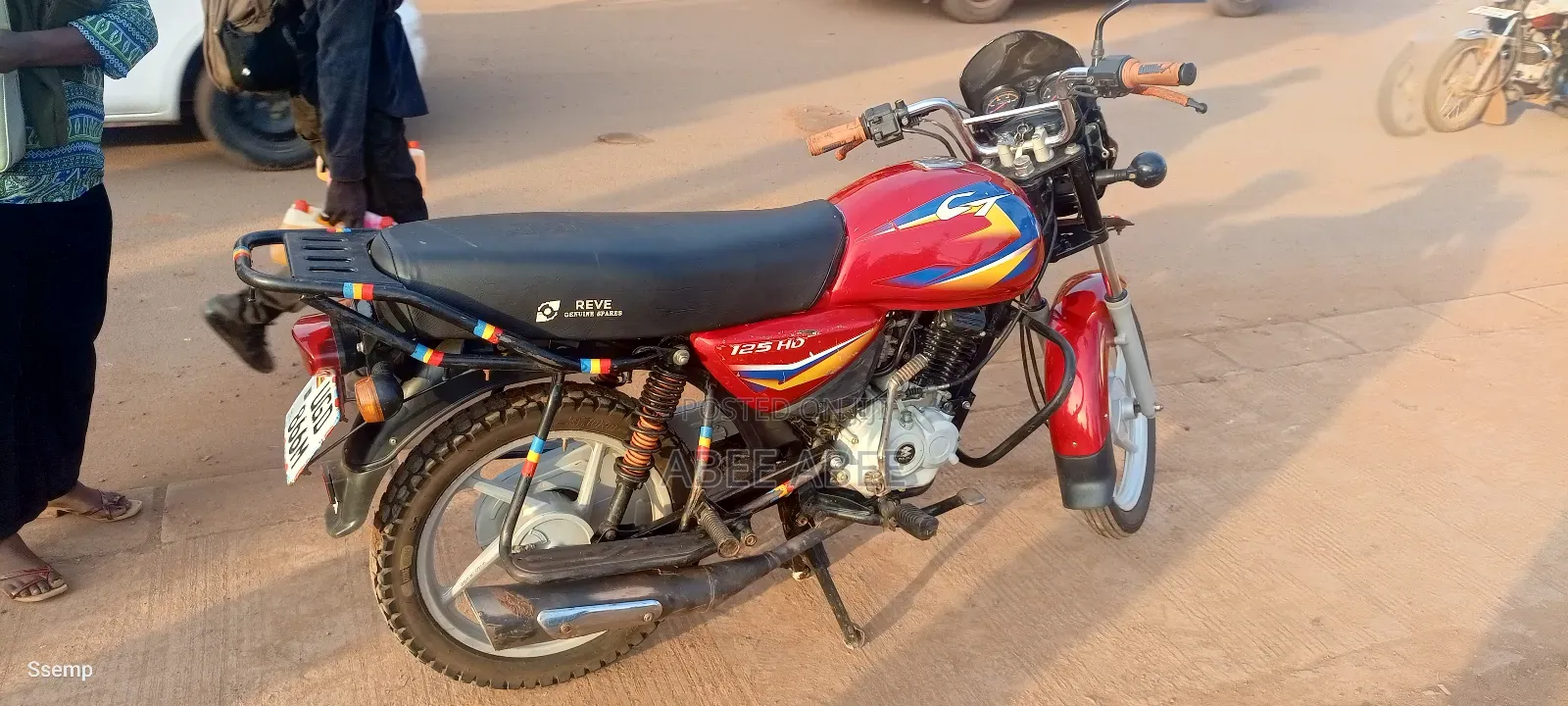 Bajaj Boxer 125 2025 Red