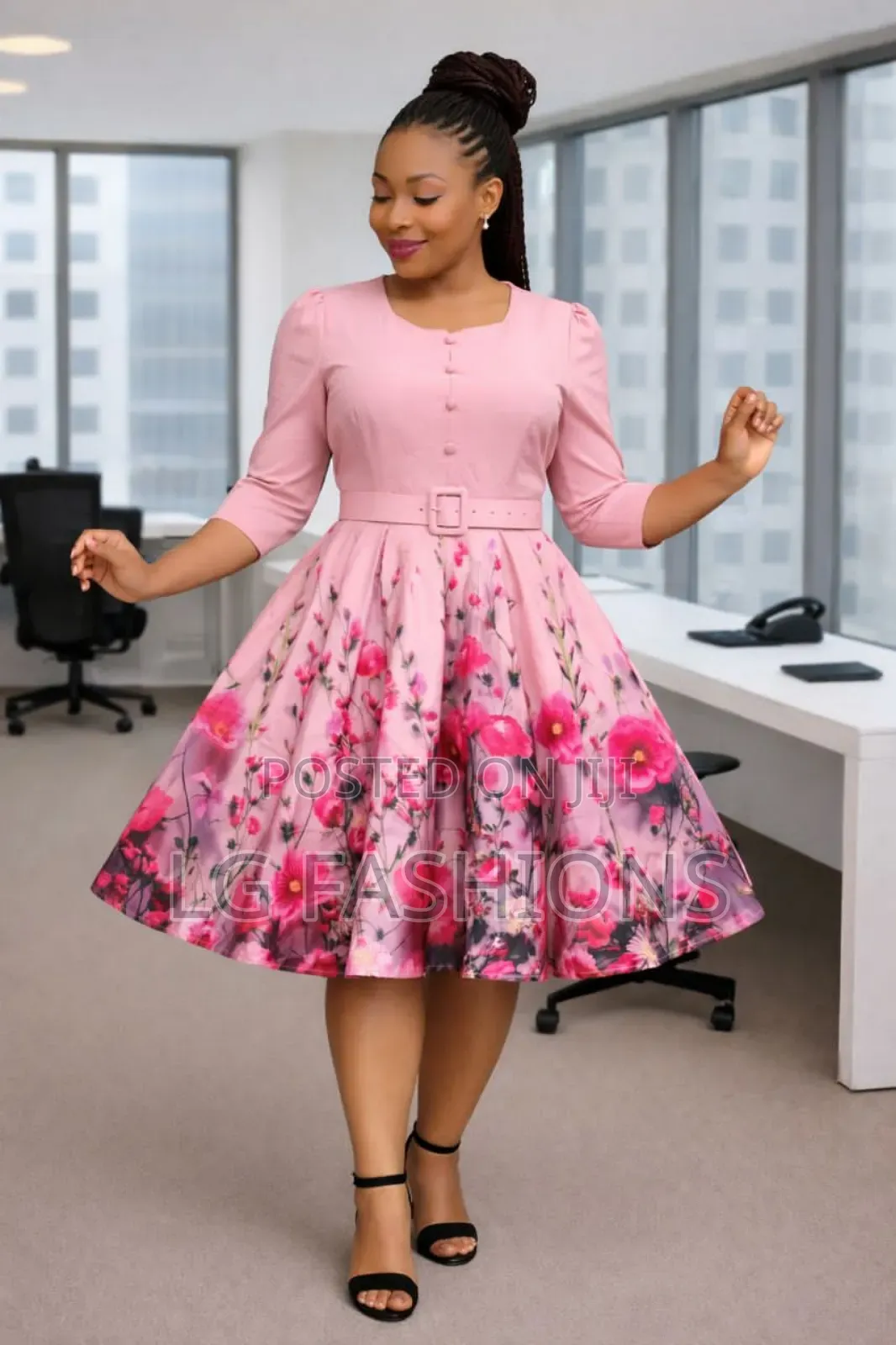 Ladies Rending Short Party Dresses