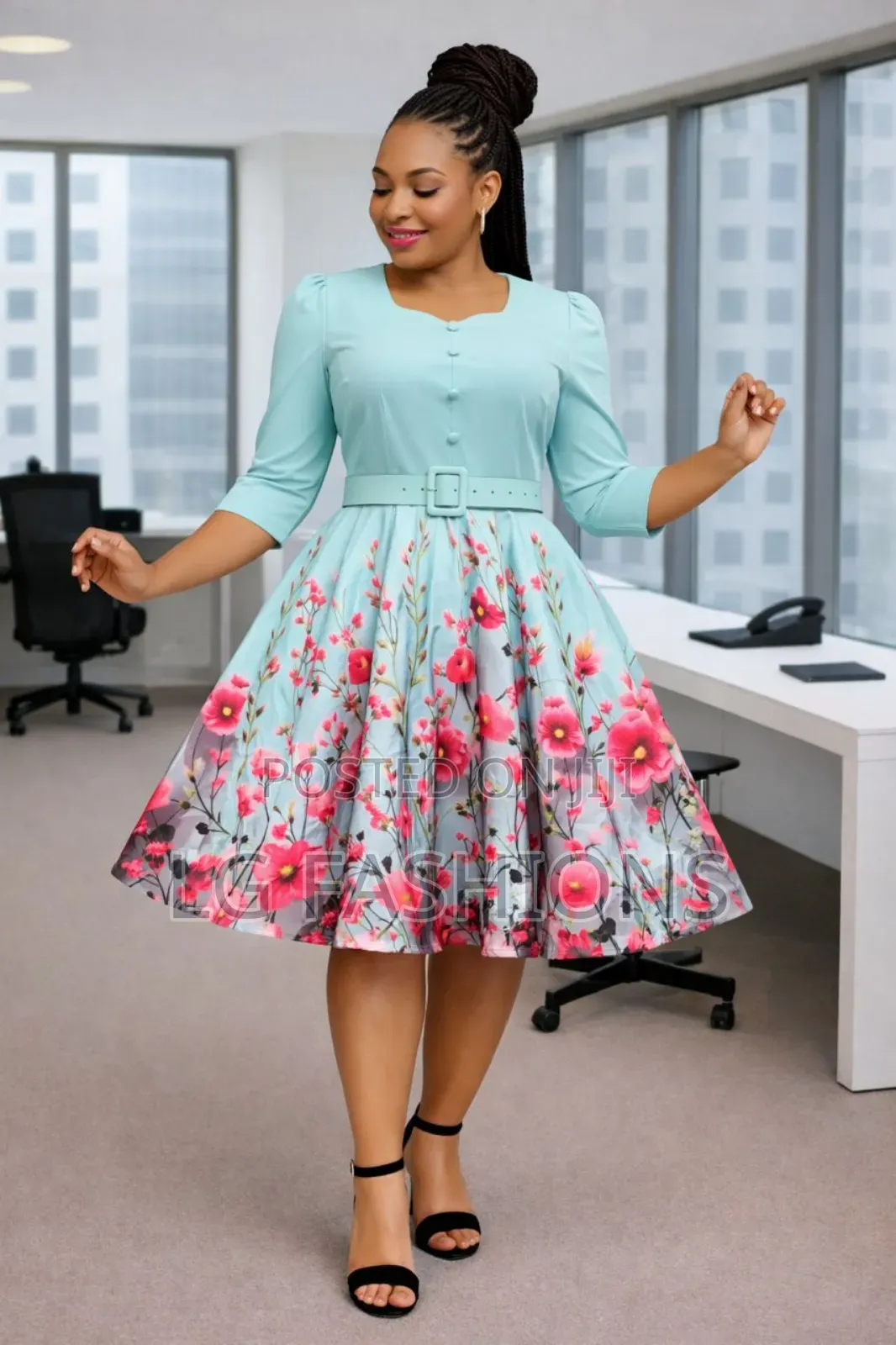 Ladies Rending Short Party Dresses