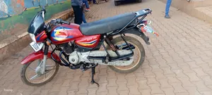 Bajaj Boxer 125 2025 Red