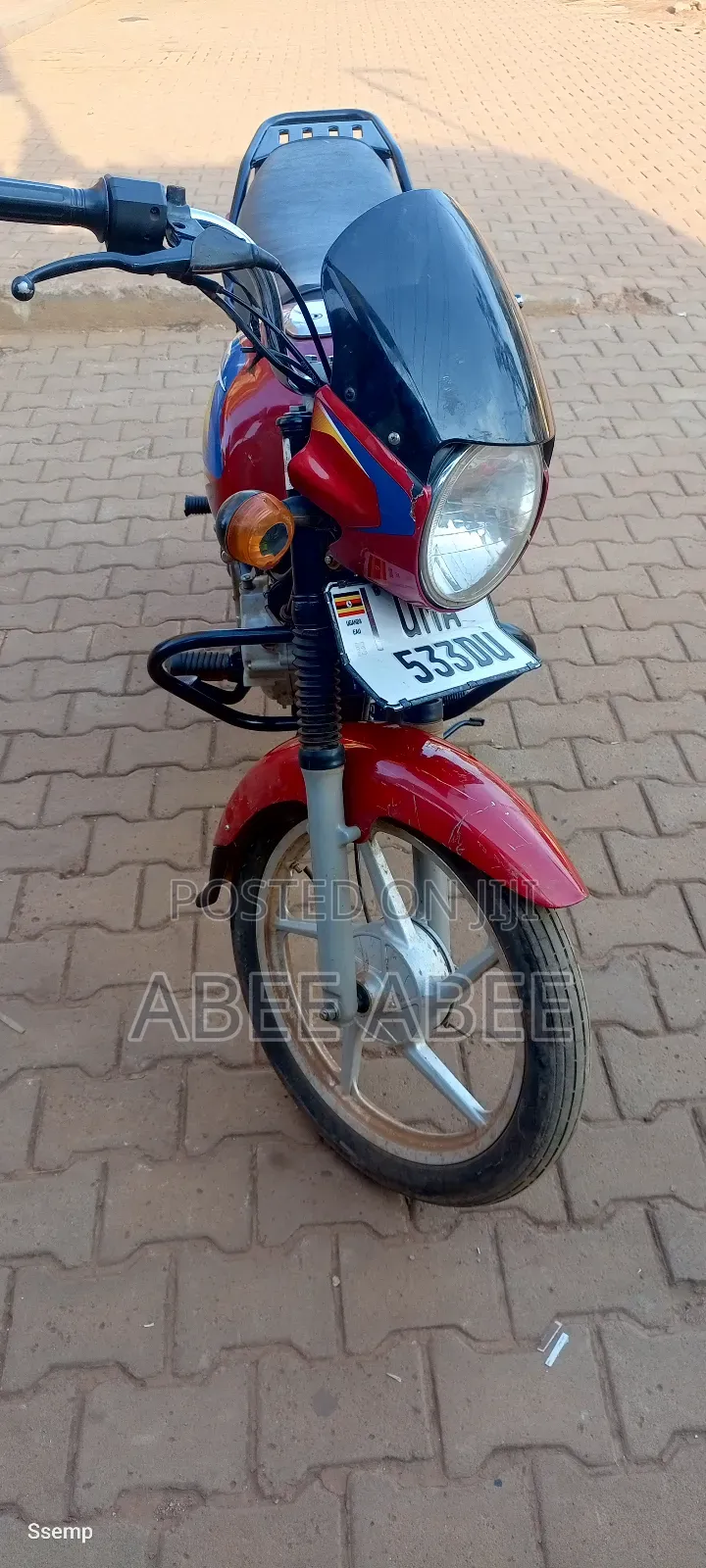 Bajaj Boxer 125 2025 Red