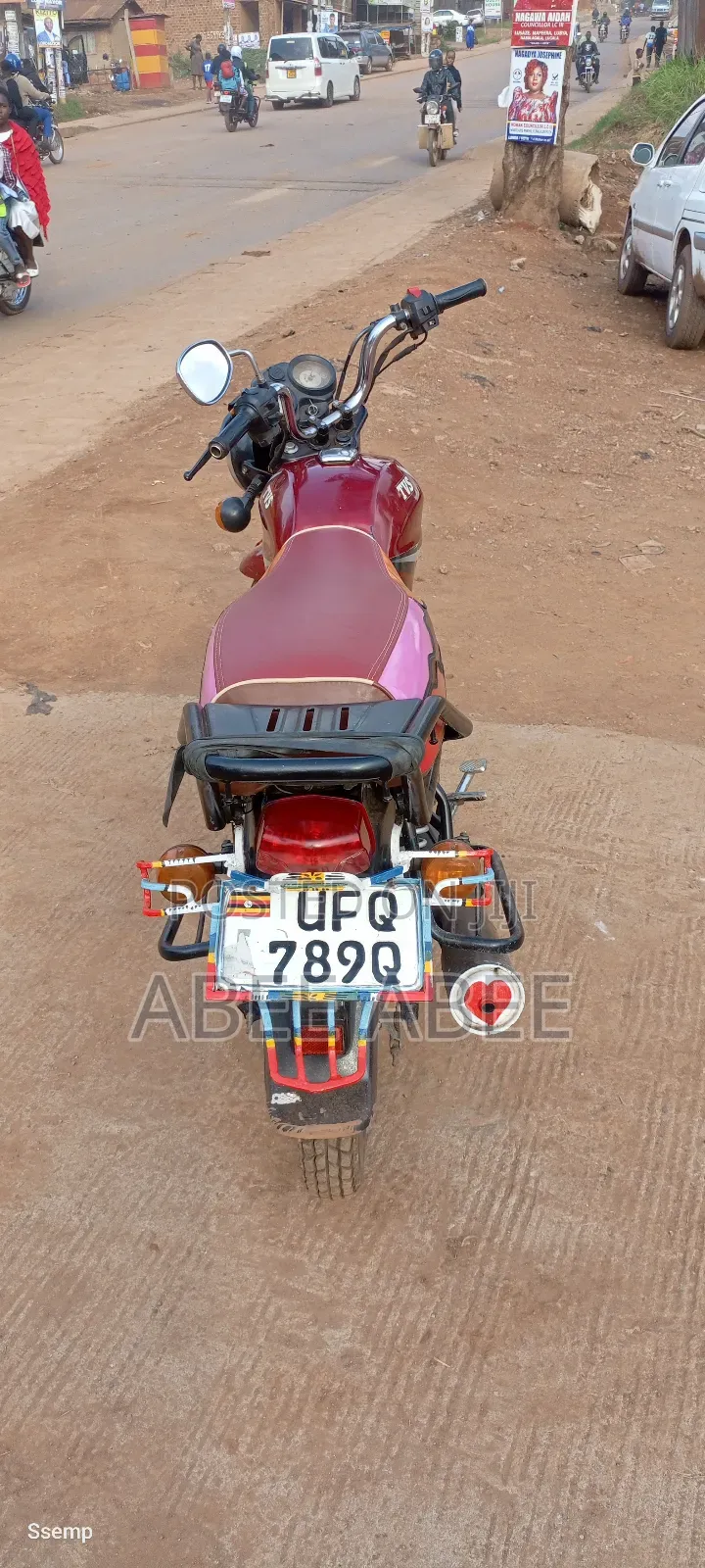 TVS HLX 125 2024 Red