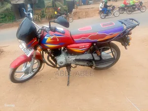 Bajaj Boxer 125 2024 Red