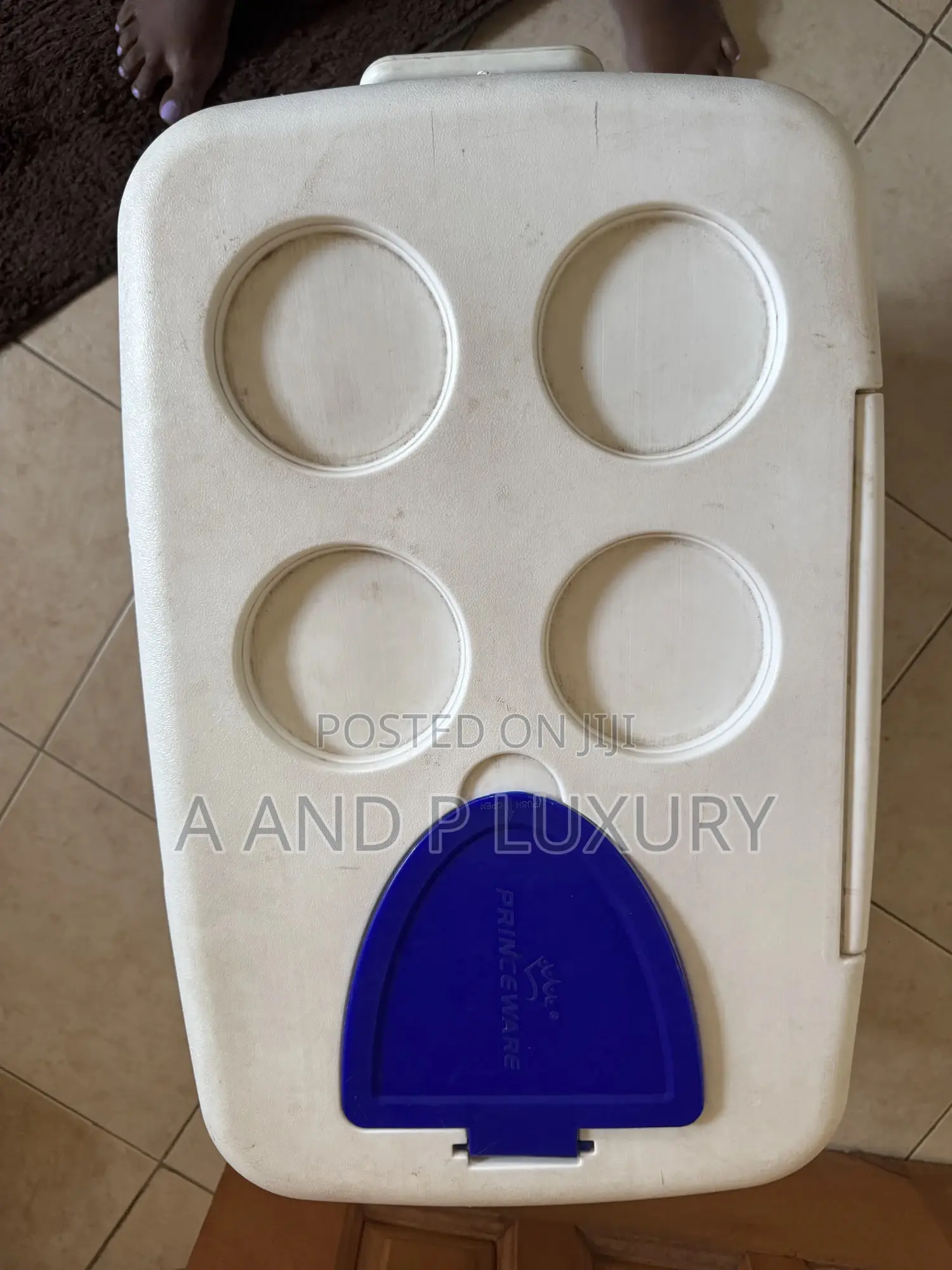 Cooler Box