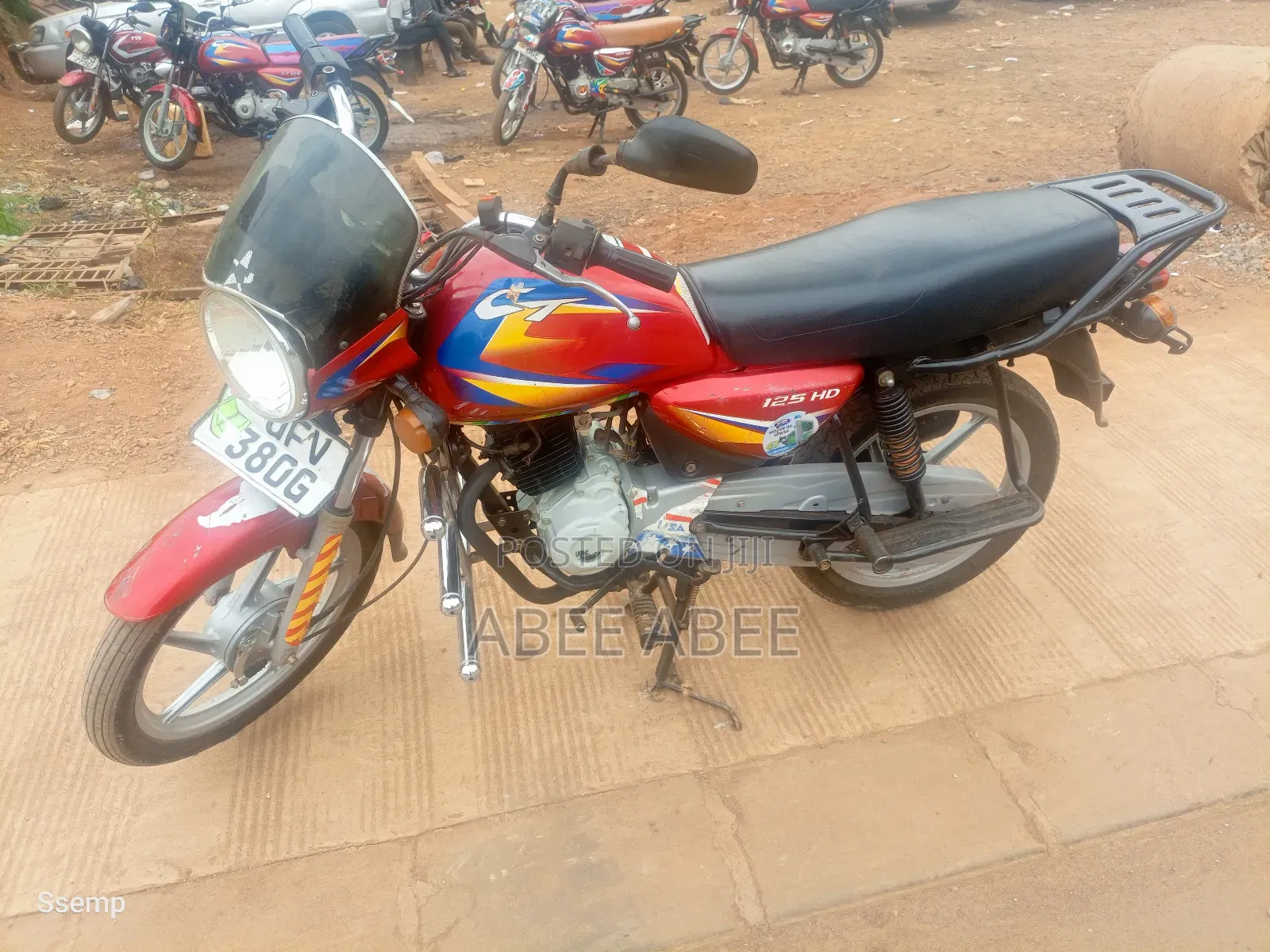 Bajaj Boxer 125 2023 Red