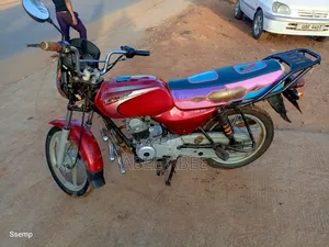 Bajaj Boxer 100 2020 Red