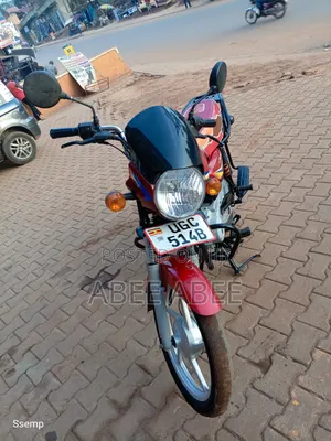 Bajaj Boxer 125 2024 Red