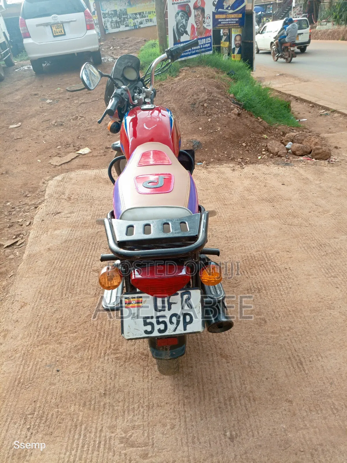 Bajaj Boxer 125 2024 Red