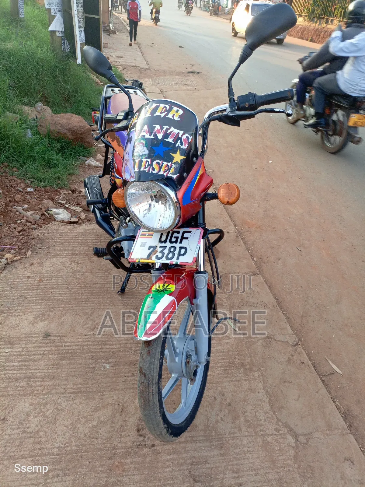 Bajaj Boxer 125 2024 Red