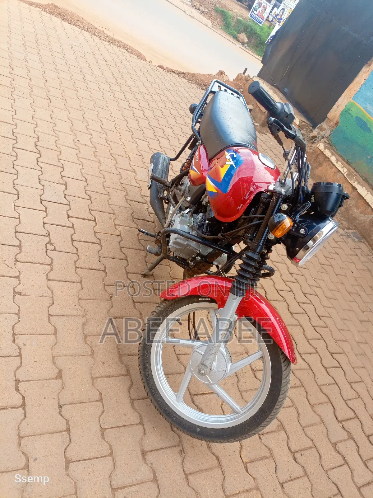 Bajaj Boxer 125 2024 Red