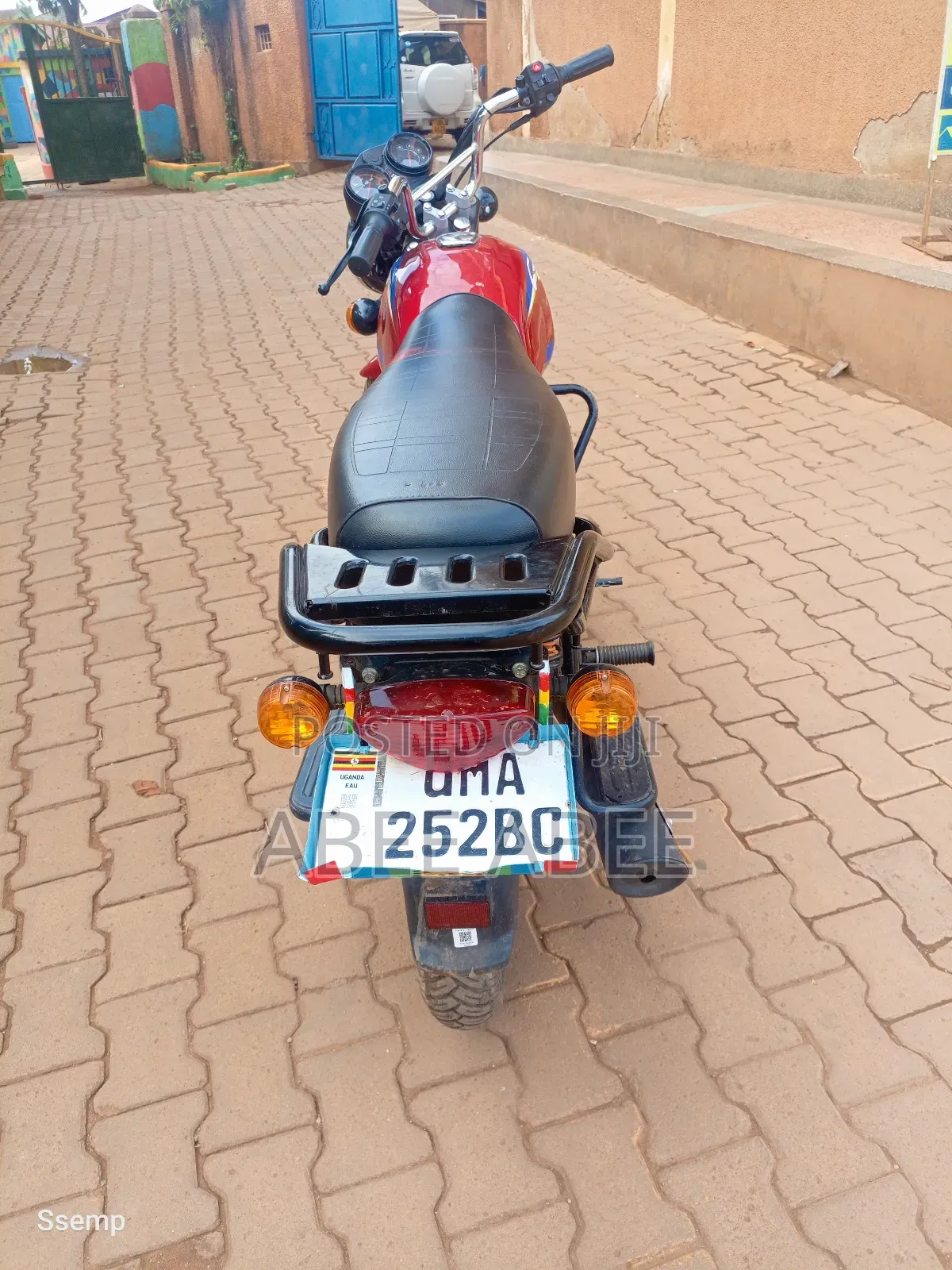 Bajaj Boxer 125 2024 Red