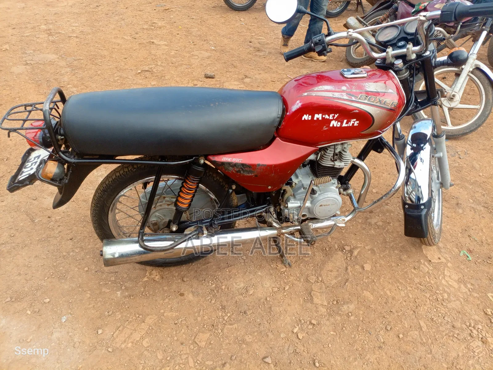 Bajaj Boxer 100 2024 Red
