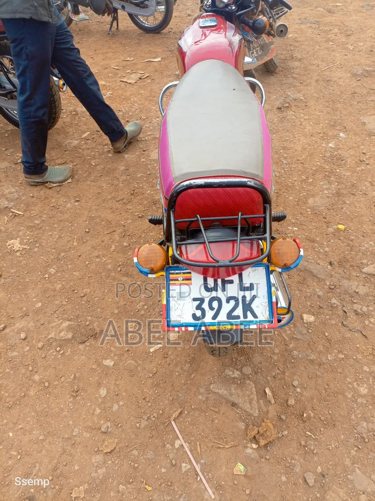 Bajaj Boxer 100 2023 Red
