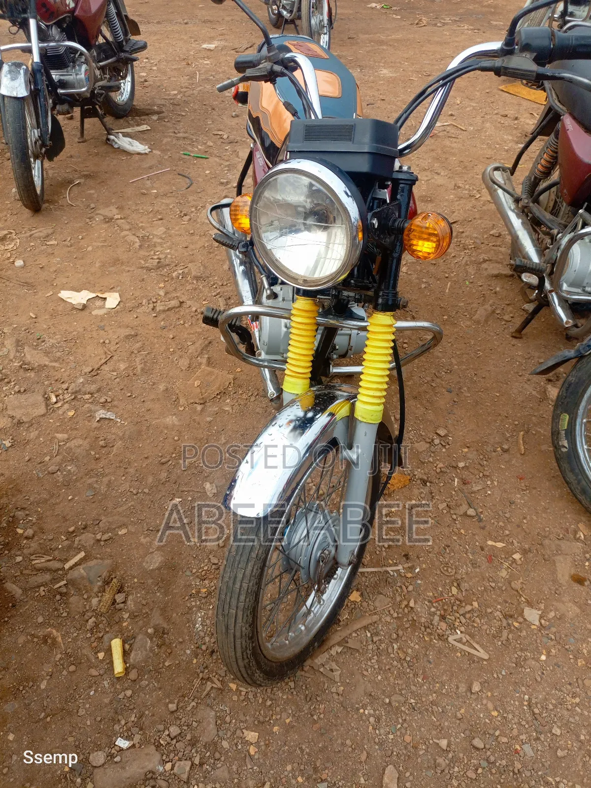 Bajaj Boxer 100 2022 Red