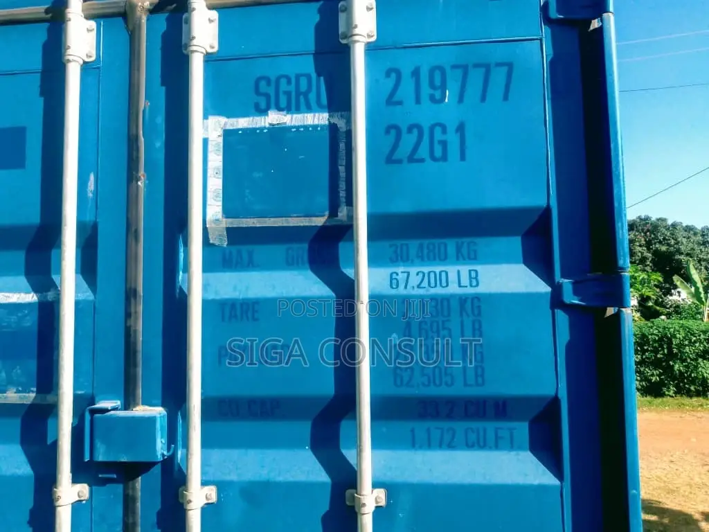 20ft Clean Cargo Empty Containers on Sale in Entebbe