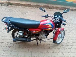 Bajaj Boxer 125 2024 Red