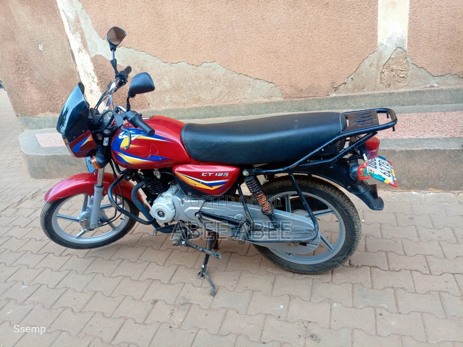 Bajaj Boxer 125 2024 Red