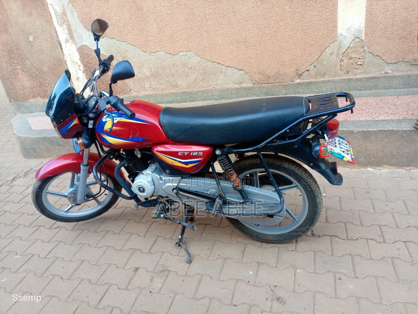 Bajaj Boxer 125 2024 Red