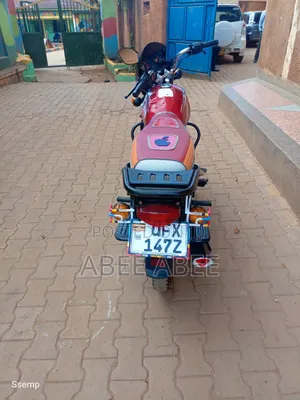 Bajaj Boxer 125 2024 Red