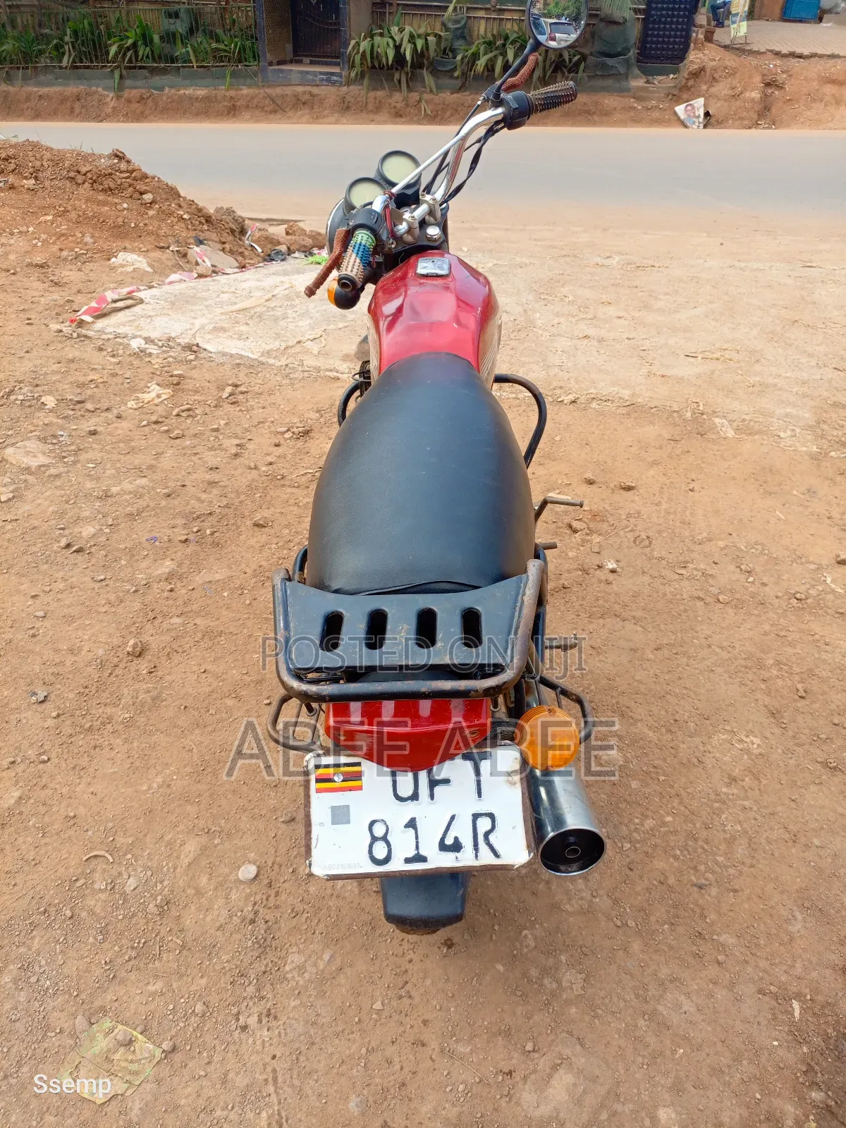 Bajaj Boxer 100 2022 Red