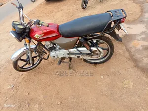 Bajaj Boxer 100 2022 Red