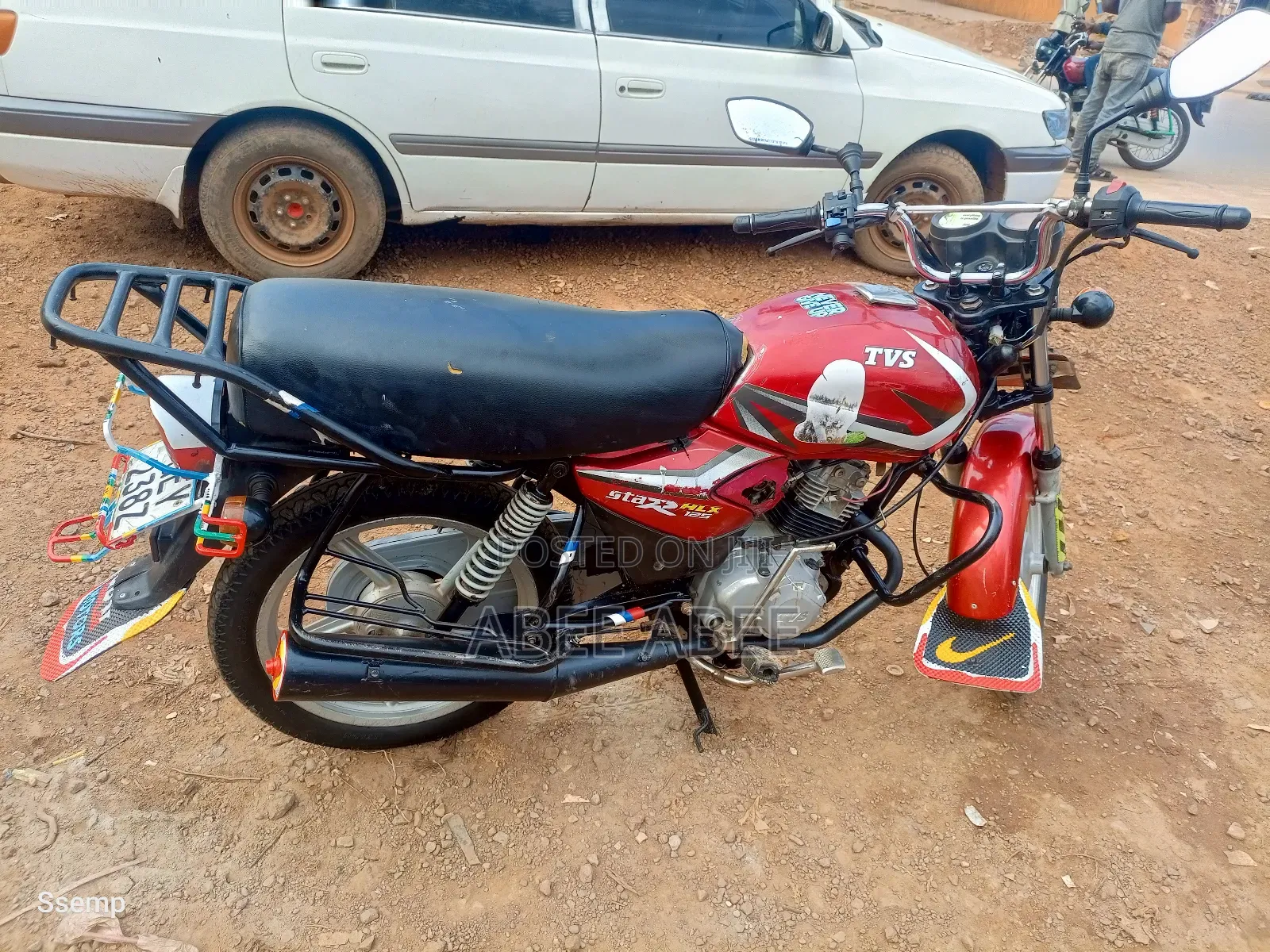 Bajaj Boxer 100 2024 Red