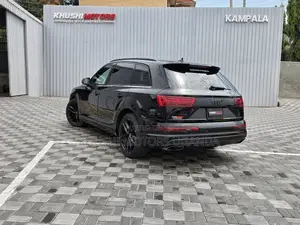 Audi Q7 2016 Black