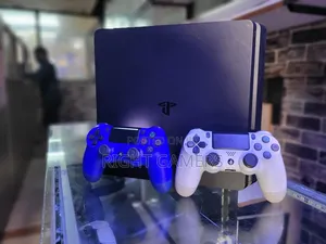 Play Station 4 Slim Full Set