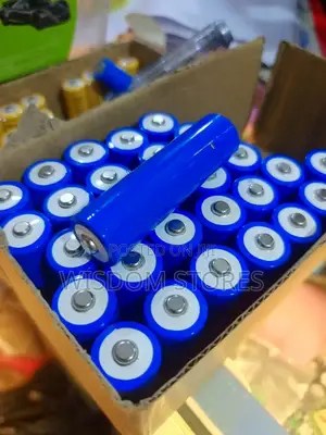 Lithium Ion Battery 18650 3.7v Rechargeable Cell Lithium Battery