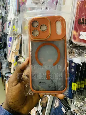 iPhone 17 Pro Max Cases With a Wireless Charger