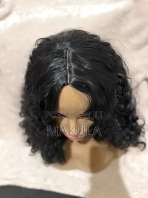 Black Bouncy Wave Wig