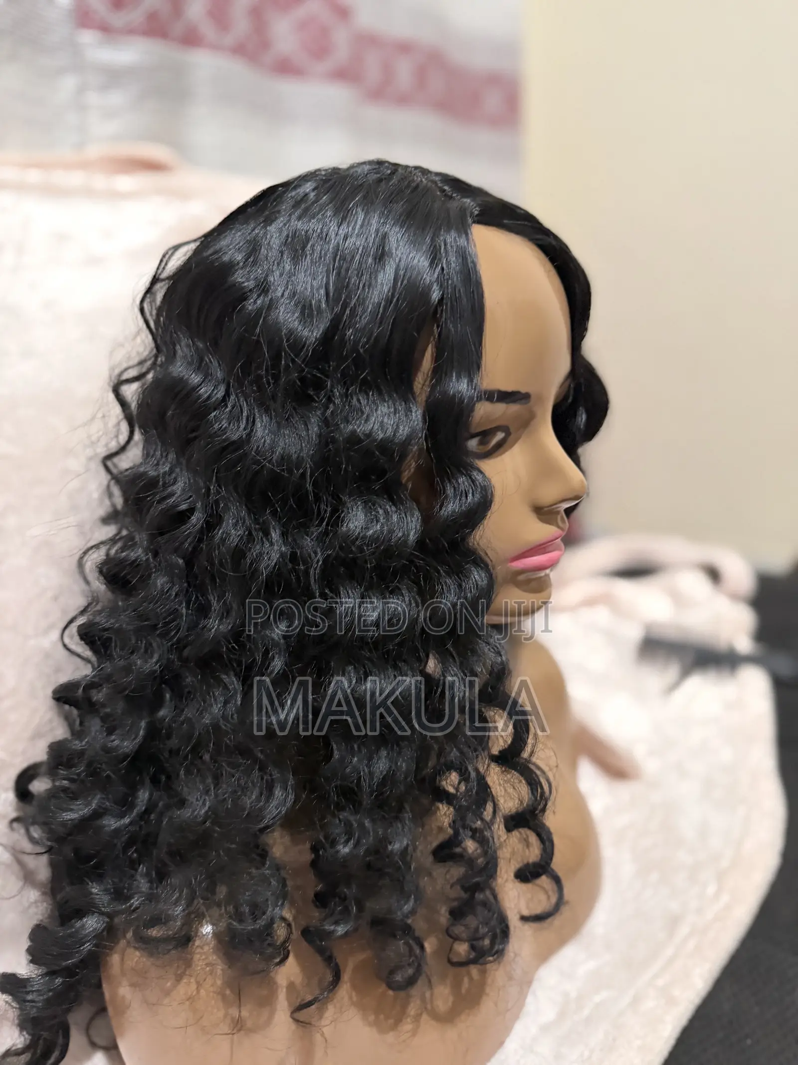 Black Bouncy Wave Wig
