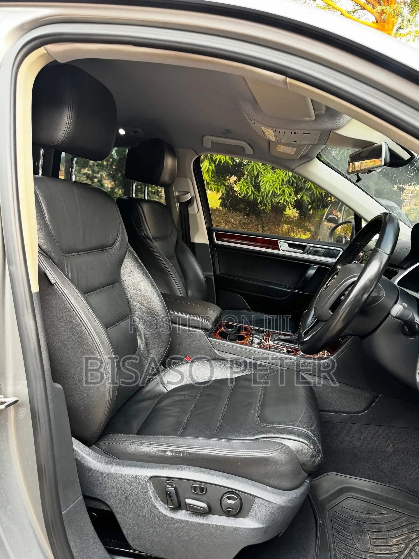 Volkswagen Touareg V6 Executive AWD 4MOTION 2015 Silver