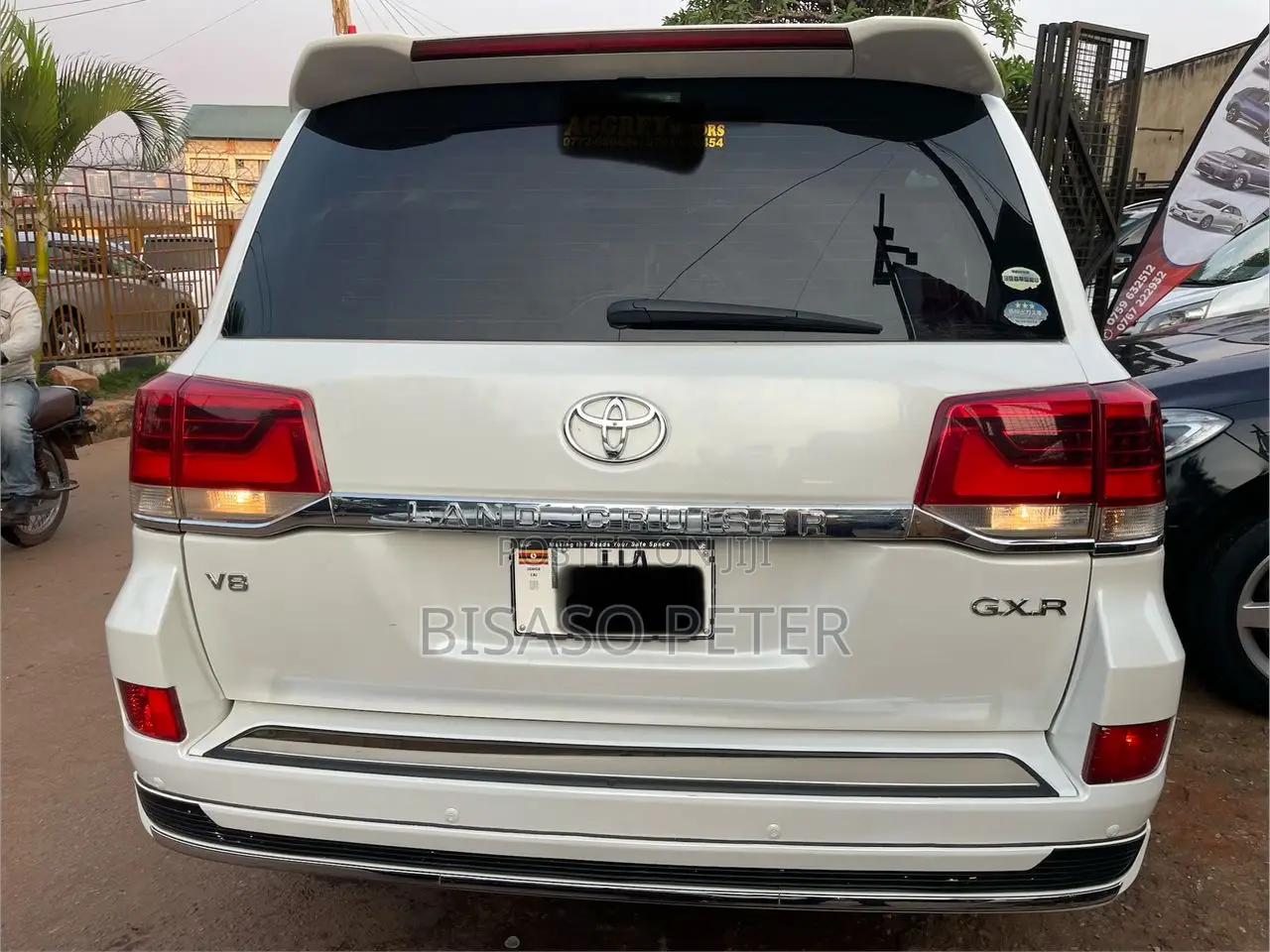 Toyota Land Cruiser 2015 White