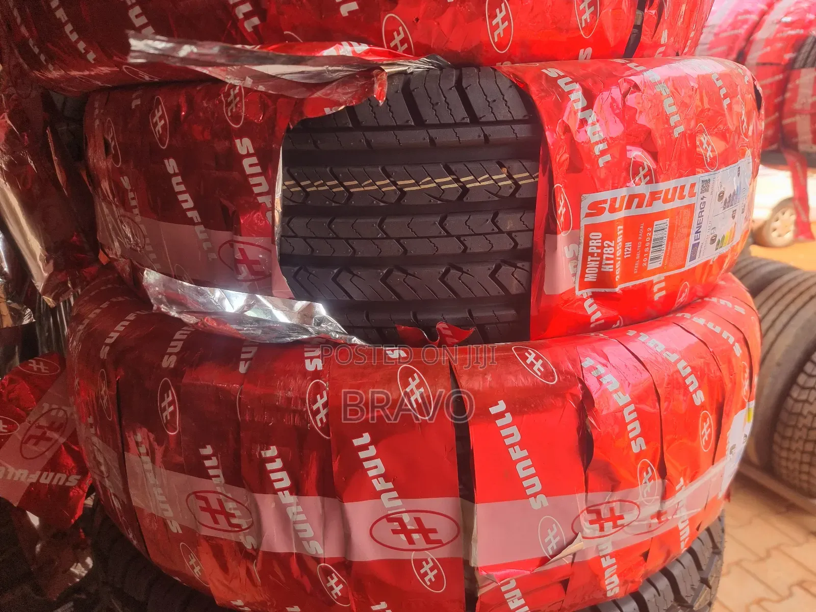 265/65r17 Highway Tyres for Land Cruiser.