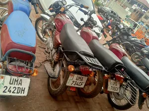 Bajaj Boxer 100 2025 Red