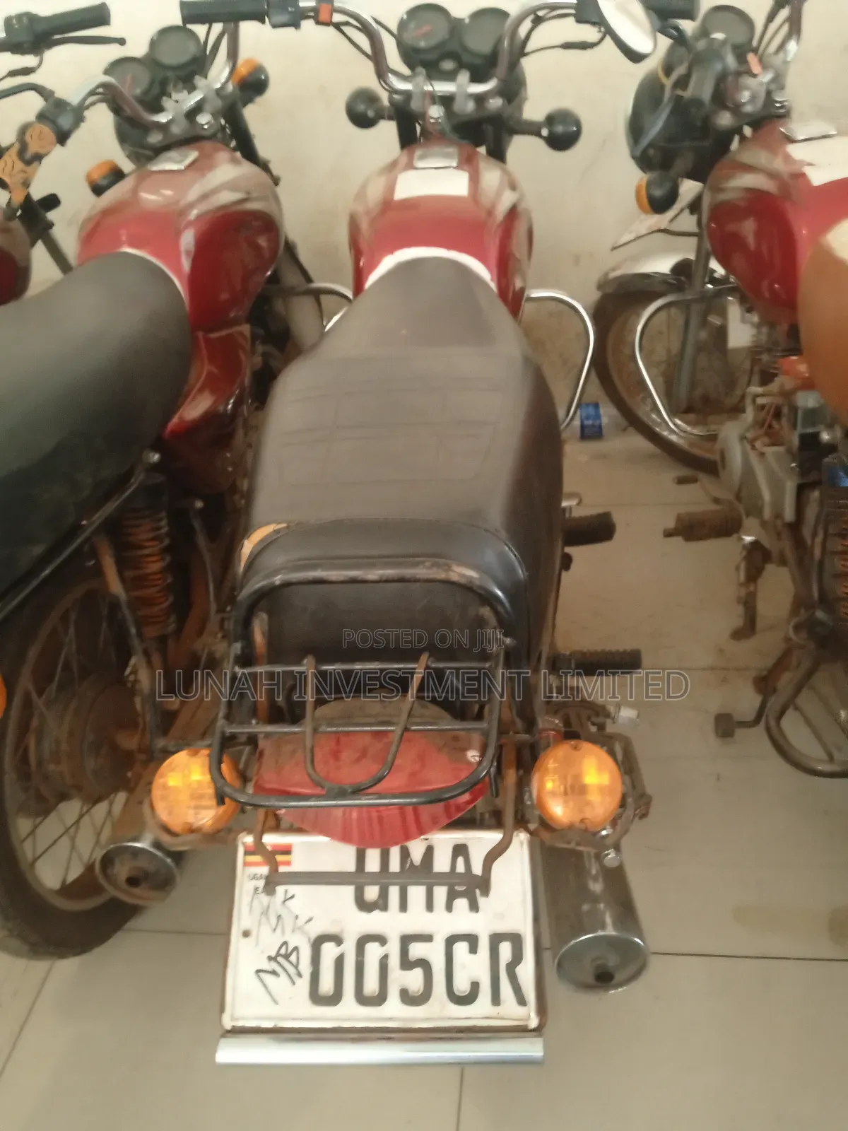 Bajaj Boxer 100 2025 Red