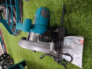 Circular Saw 1200w (Total).