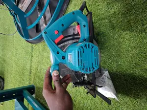 Circular Saw 1200w (Total).