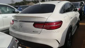 Mercedes-Benz GLE-Class GLE 350d 4MATIC 2017 White